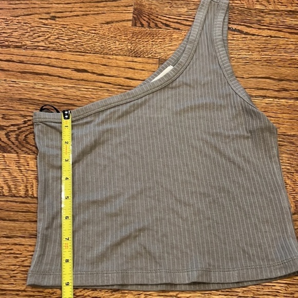 NWOT MOLLY GREEN GREY RIBBED SOFT COTTON ONE SHOULDER CROPPED TANK - SIZE S - Picture 7 of 9